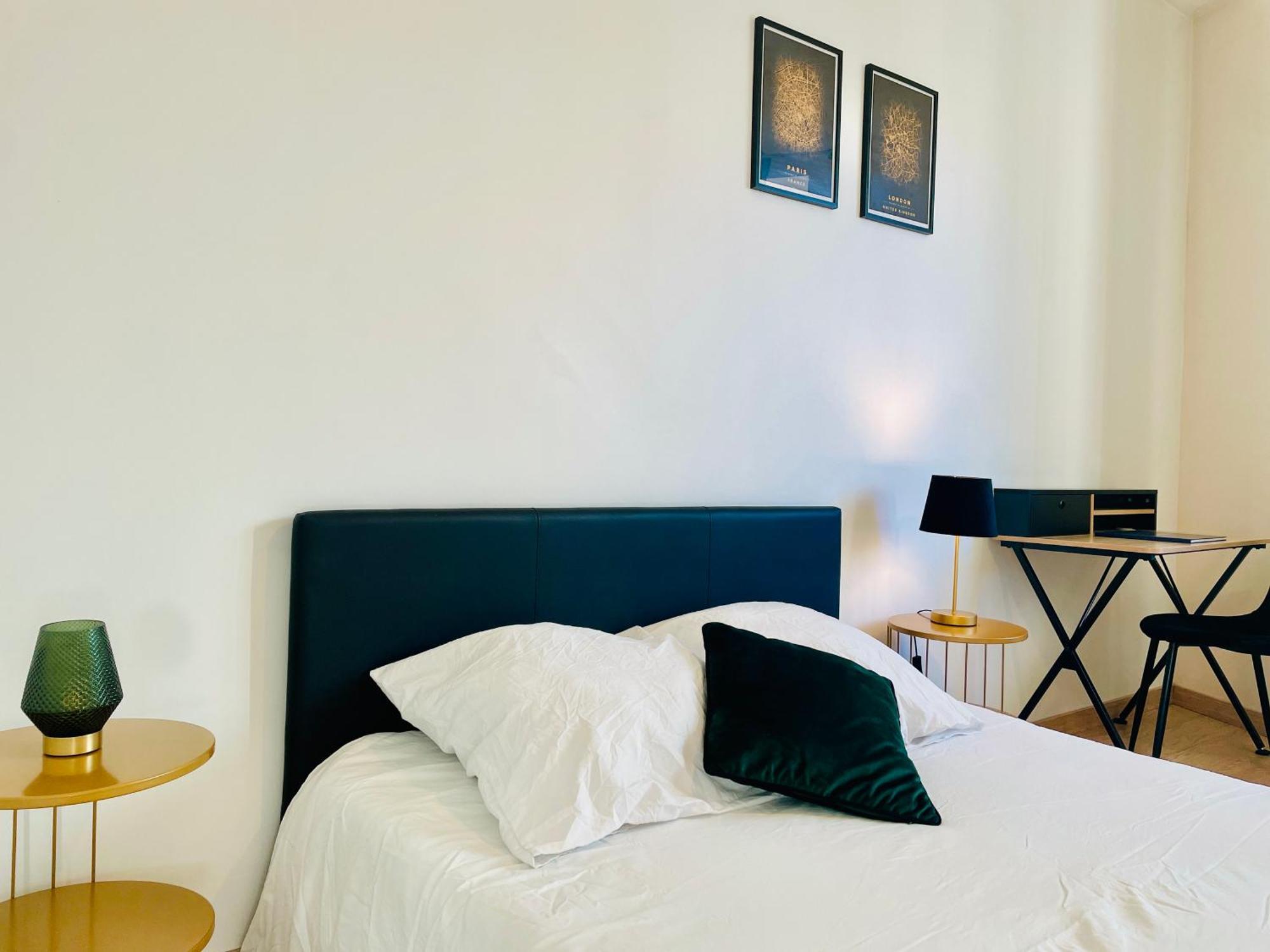 Lindor Apartment อองกูแลม ภายนอก รูปภาพ