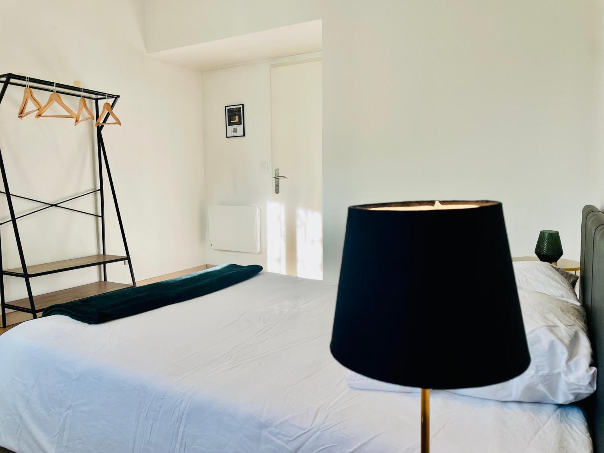 Lindor Apartment อองกูแลม ภายนอก รูปภาพ
